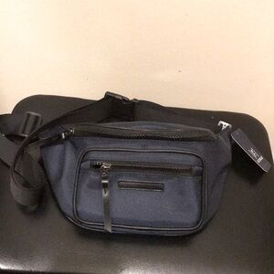 Navy Men's Waist Bag - Sleek Everyday Carry